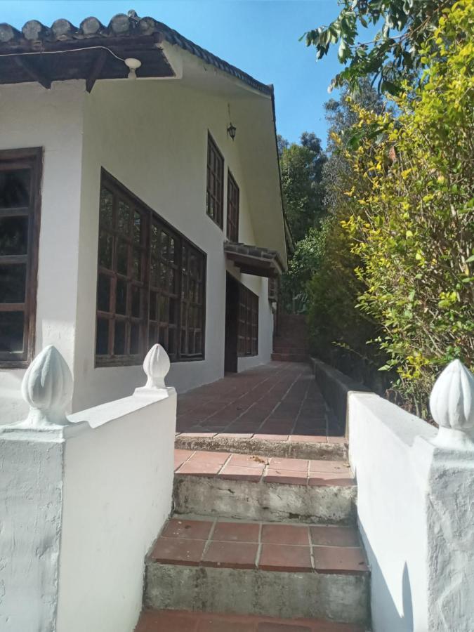 Quinta Los Eucaliptos Hotel Quito Eksteriør billede